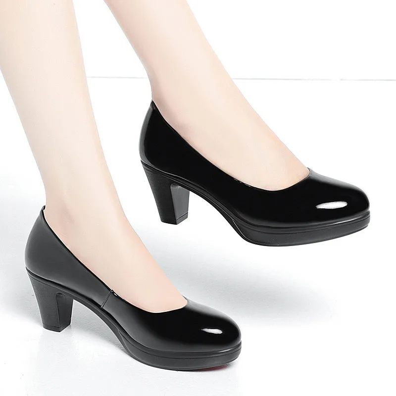 Patent Leather Pump - Sapatos Femininos de Couro Envernizado Elegantes