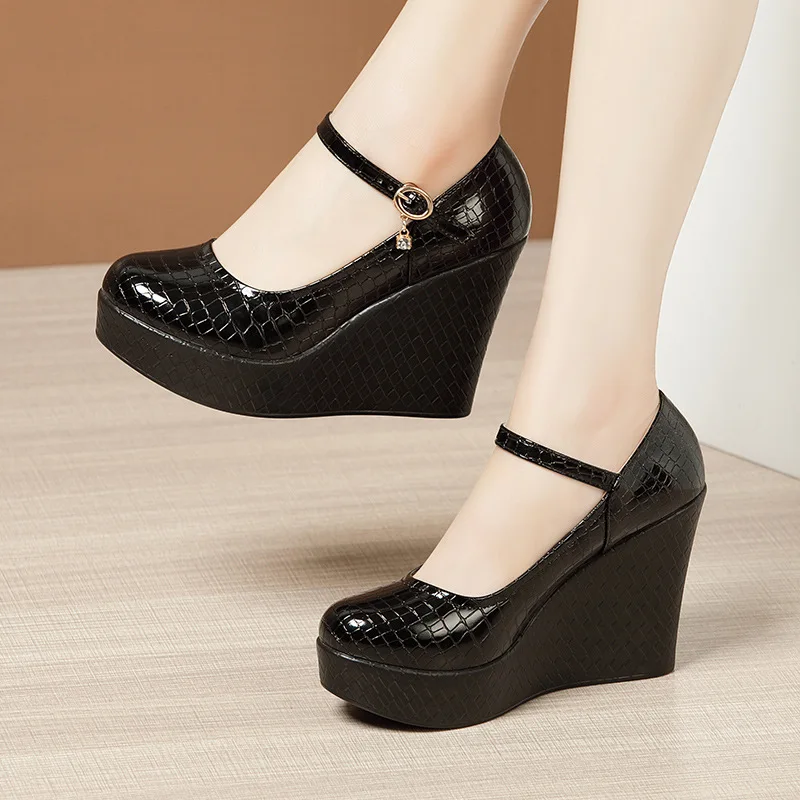 Patent Leather Pump - Sapatos de Couro Envernizado de 10cm,