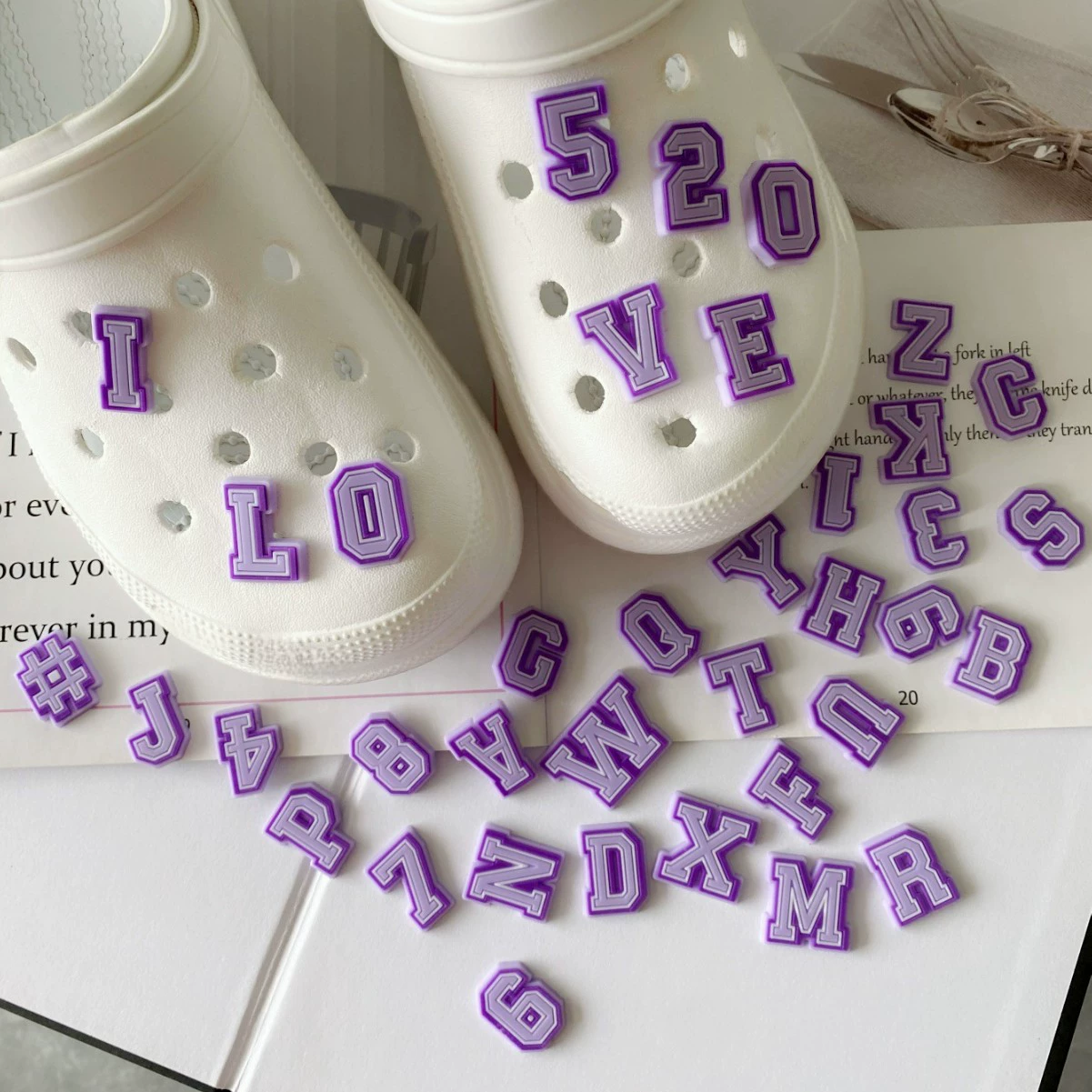 Novos Pins de Letras do Alfabe - Croc Style Clog avaliação e preço