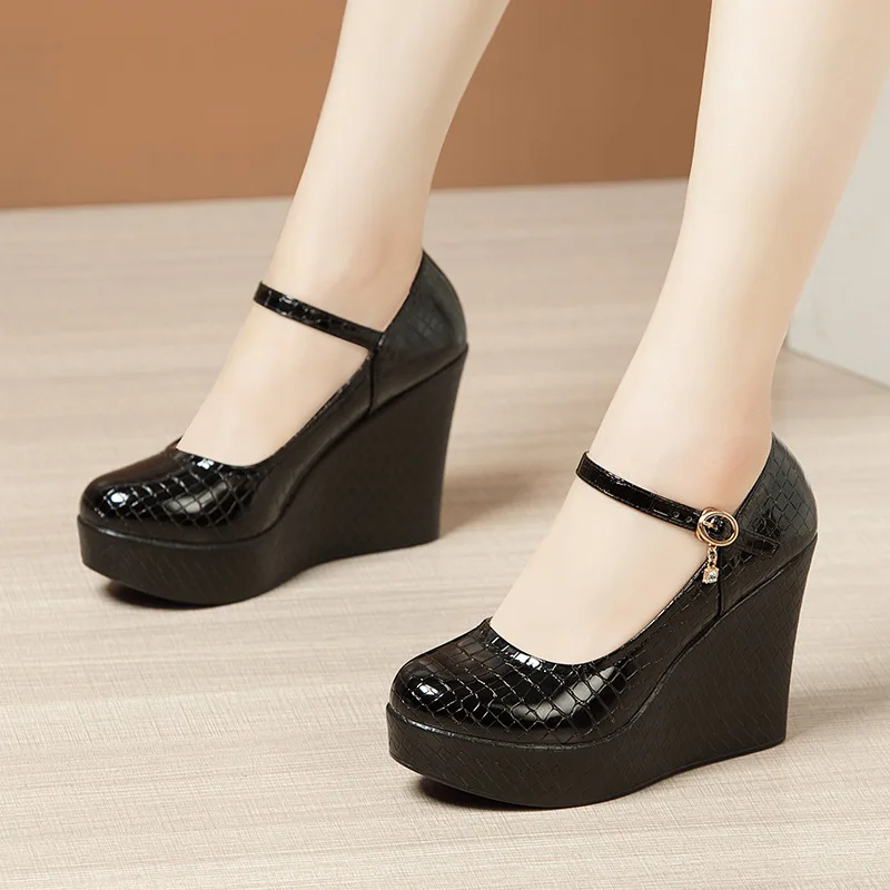 Sapatos de Couro Envernizado d - Patent Leather Pump avaliação e preço