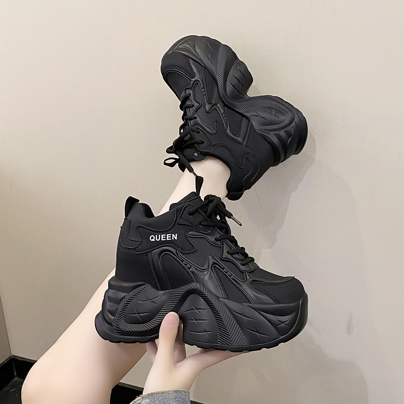 Sapatilhas grossas com salto a - Wedge Heeled Sneaker avaliação e preço