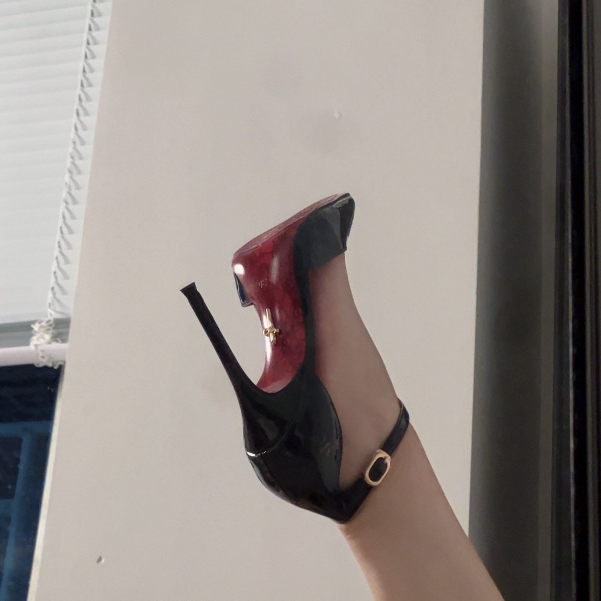 Sapatos femininos de salto alt - Patent Leather Pump avaliação e preço