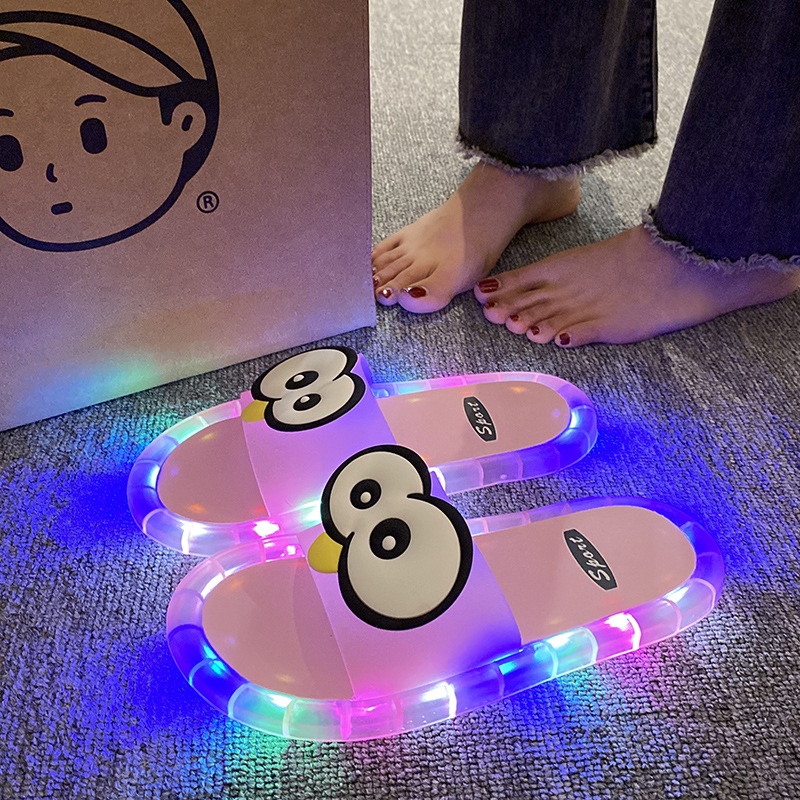 Chinelos luminosos com olhos g - Mule Slip On avaliação e preço