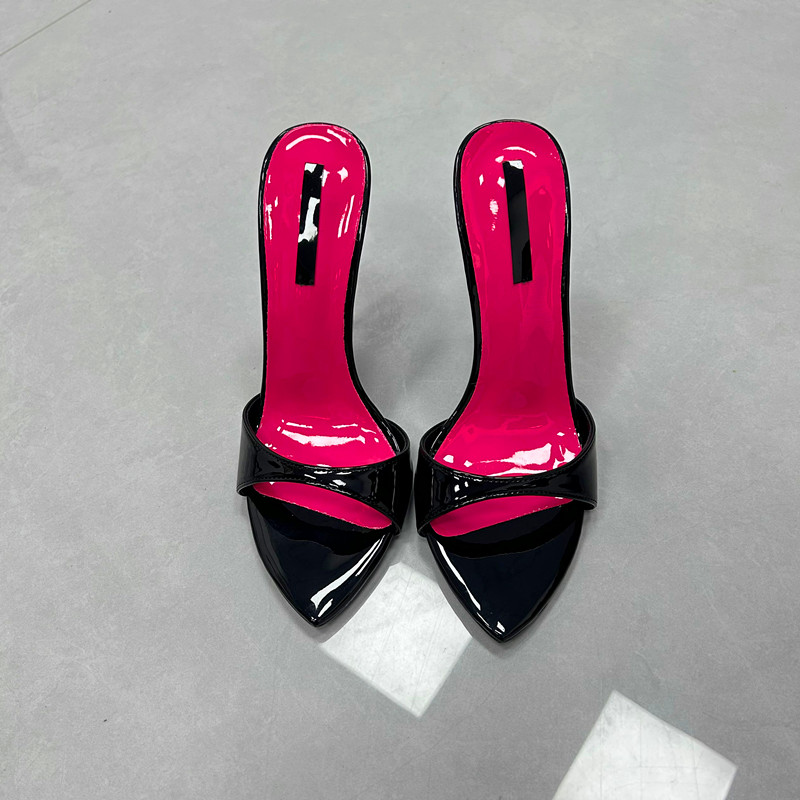 Mulher stilettos 12cm chinelo  - Patent Leather Pump avaliação e preço