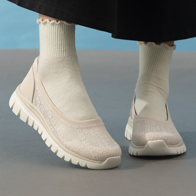 Tênis Feminino Skechers Slip-O - Women Shoes Skechers avaliação e preço